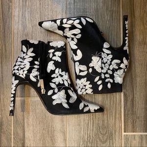 Zara booties *Brand New* 7.5